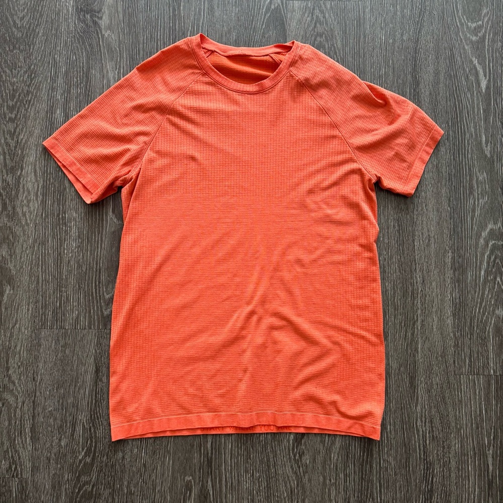 Lululemon Orange Metal Vent Short Sleeve Tee